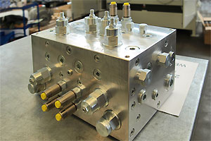 hydraulic control blocks by Viereck