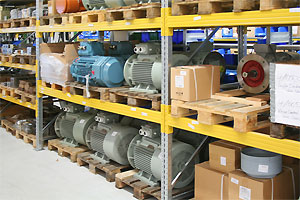 extensively-stocked warehouse with hydraulic motors, cylinders etc.